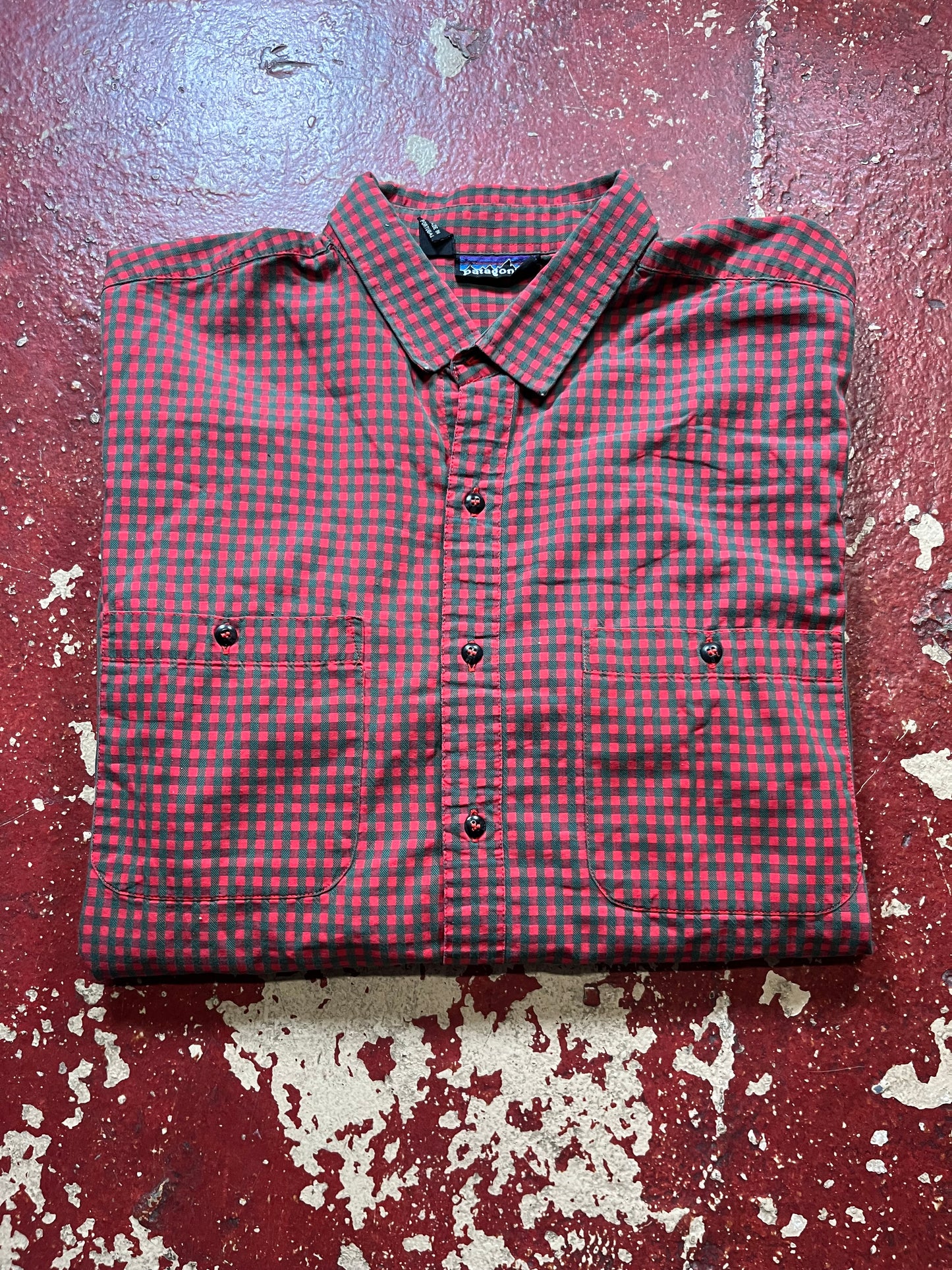 90s Patagonia Red & Green Button Up Shirt