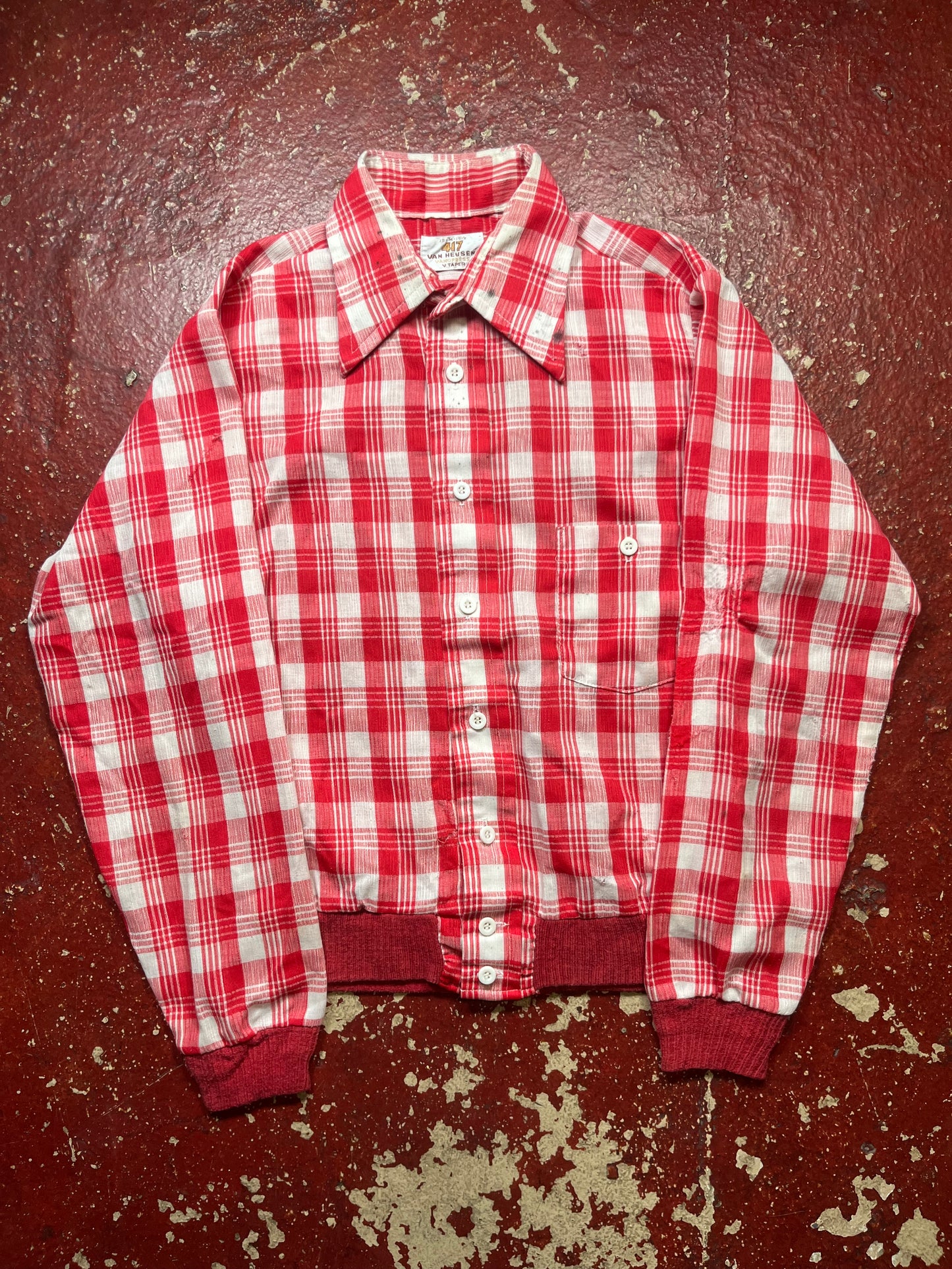 70s Van Heusen Tapered Long Sleeve Button Up Shirt