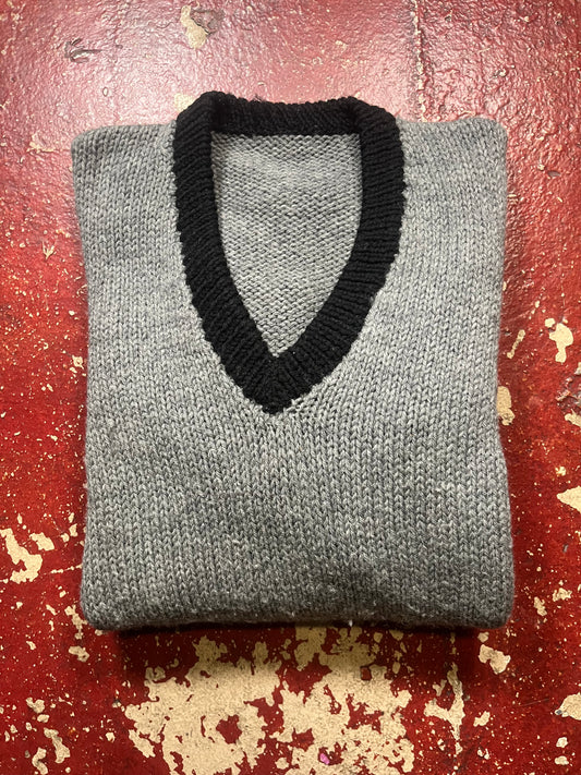 50s/60s Grey & Black Wool Vee Neck Sweater