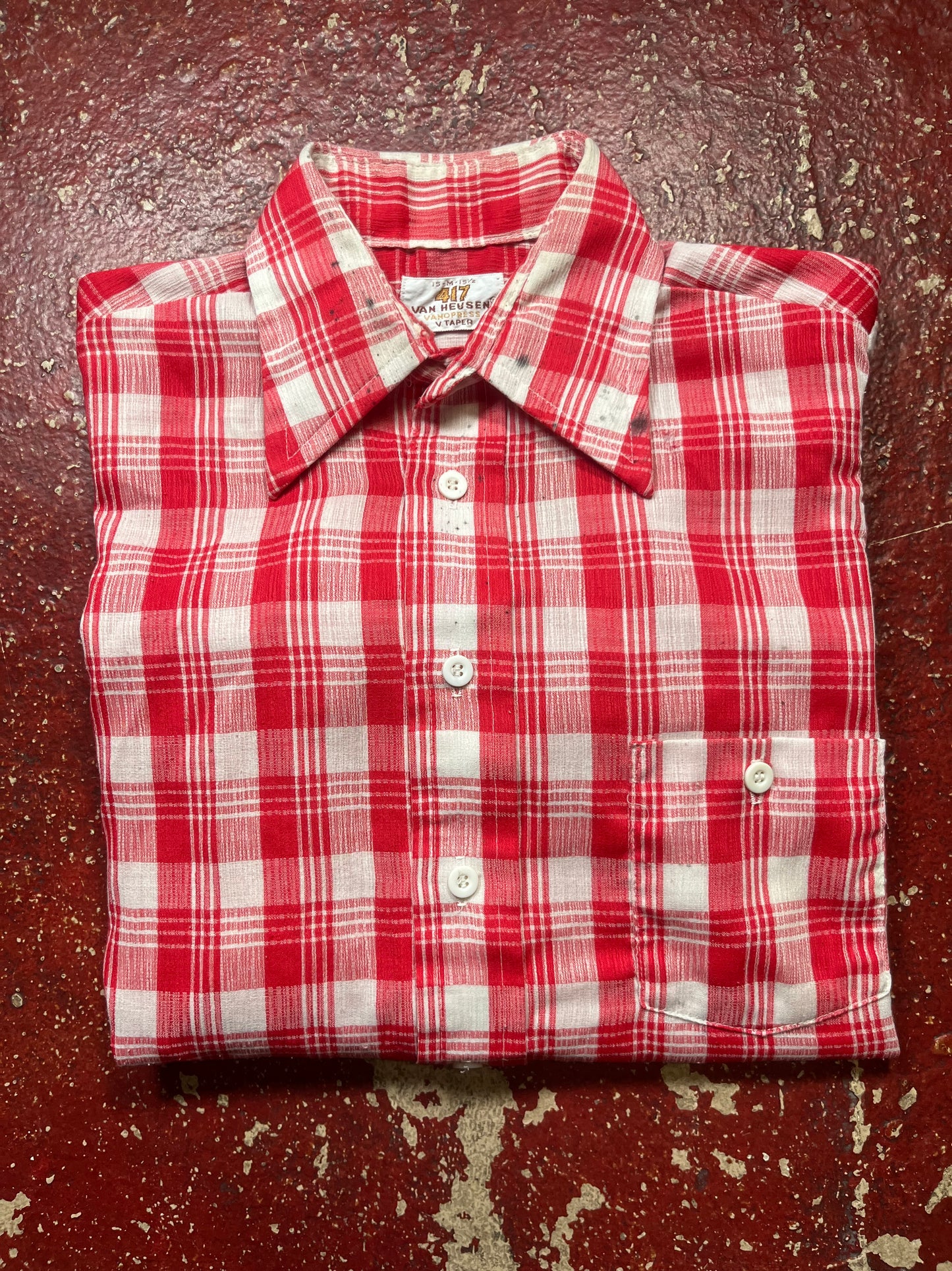 70s Van Heusen Tapered Long Sleeve Button Up Shirt