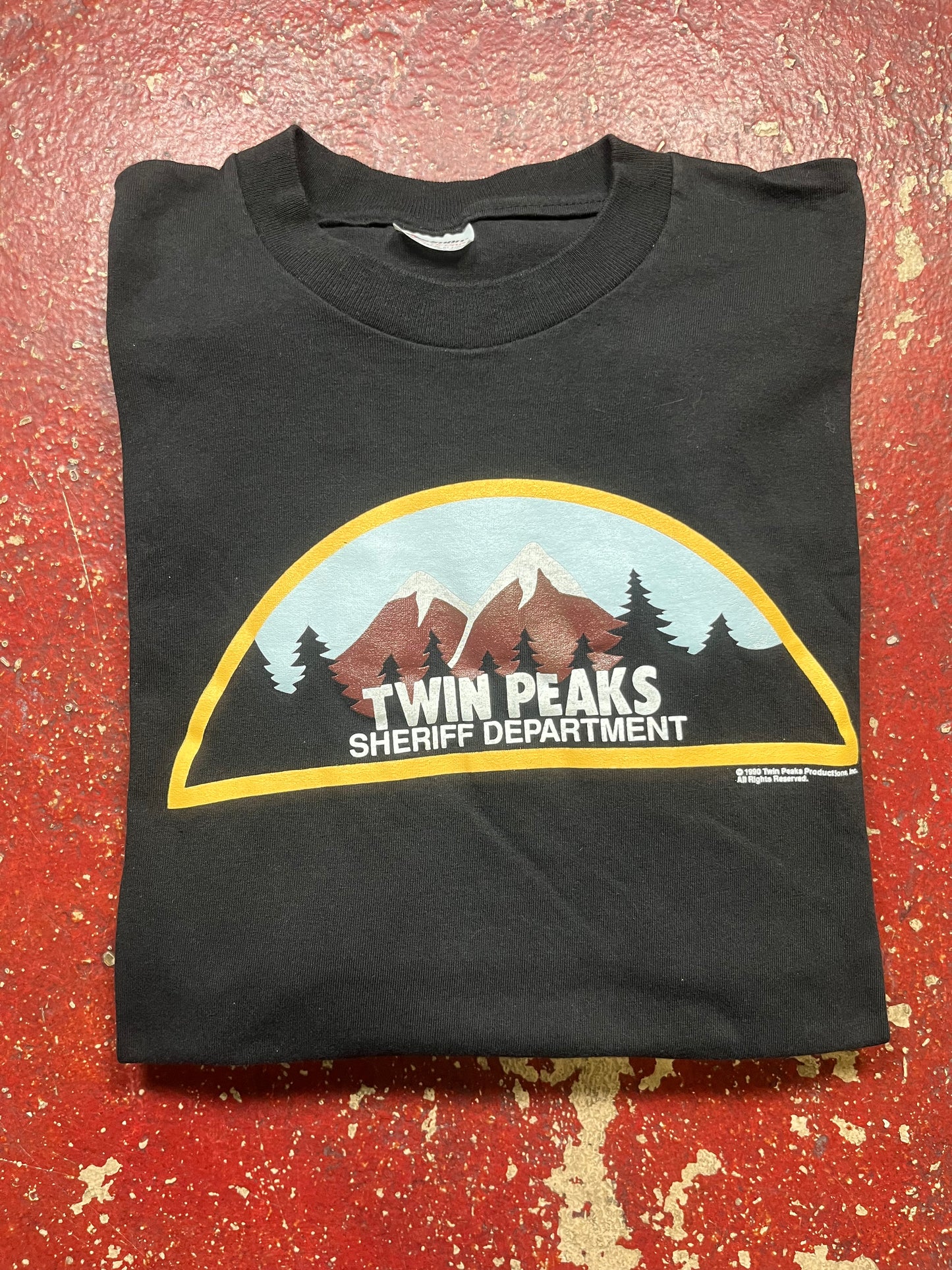 1990 Twin Peaks Sheriff Department Tee