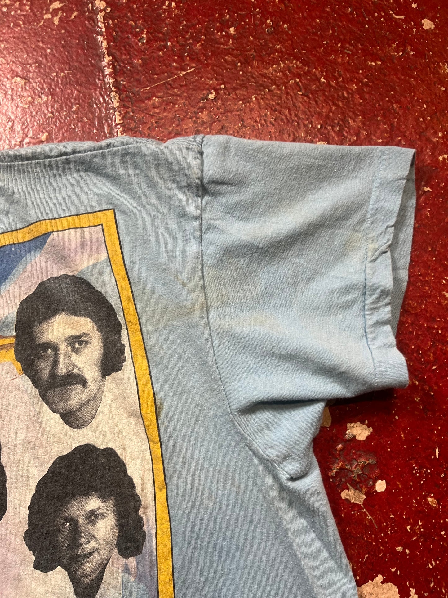 1983 Moody Blues “The Present” Tee
