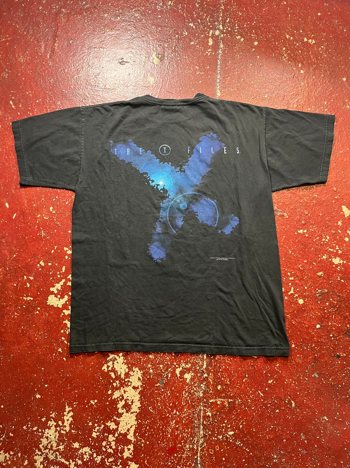 90s X Files “Trust No One” Tee