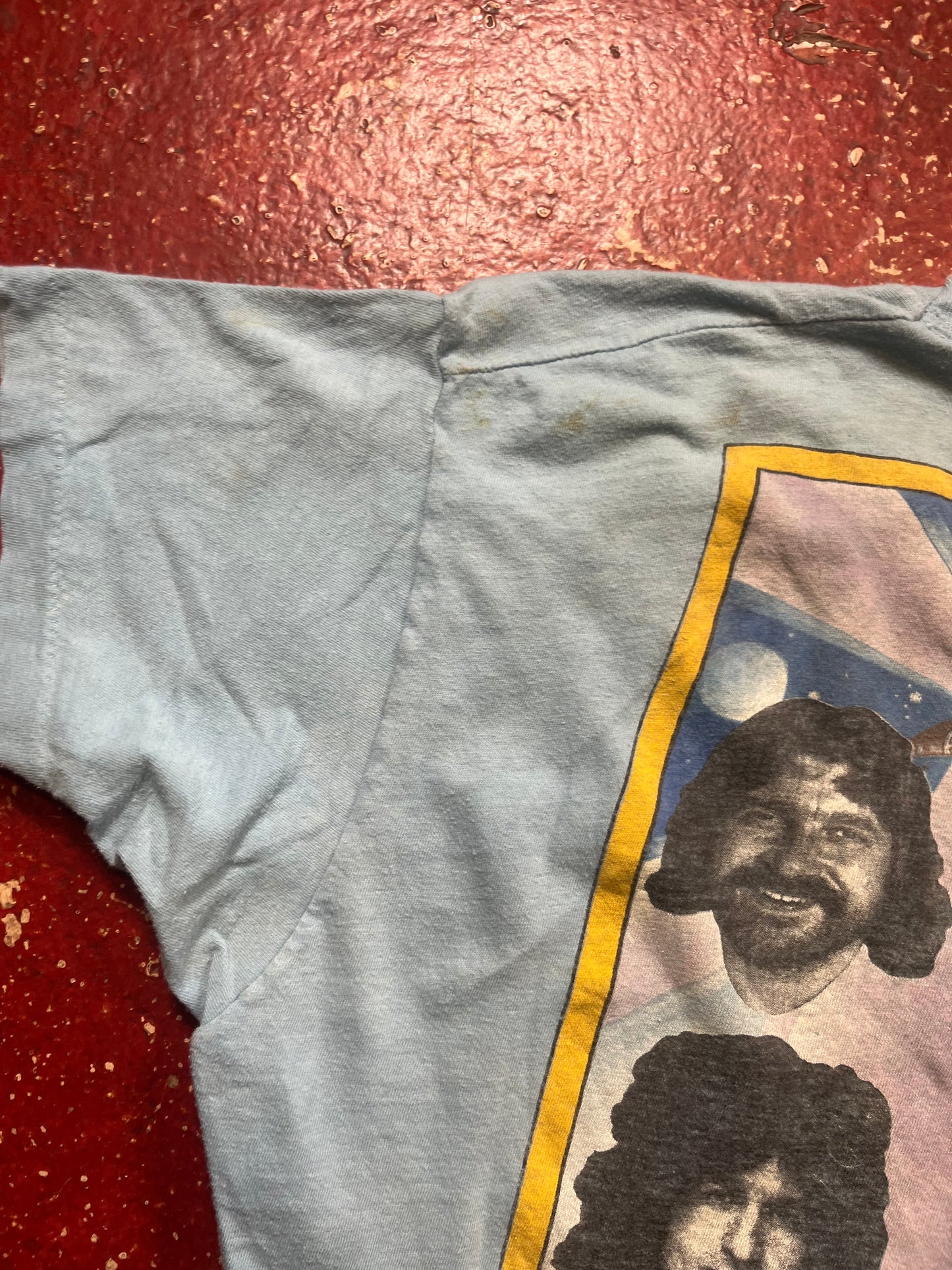 1983 Moody Blues “The Present” Tee