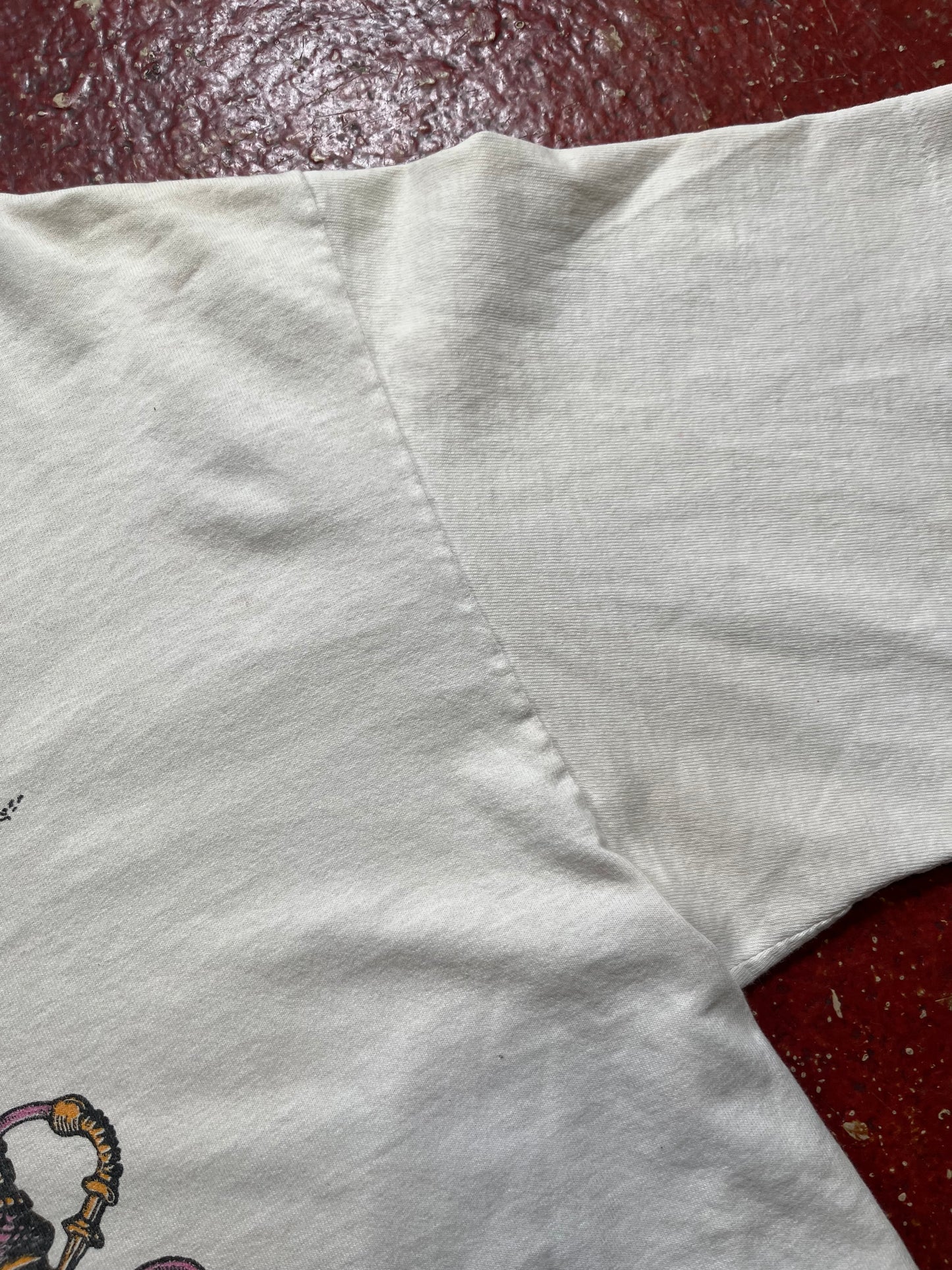 90s Alice In Wonderland “Caterpillar” Tee