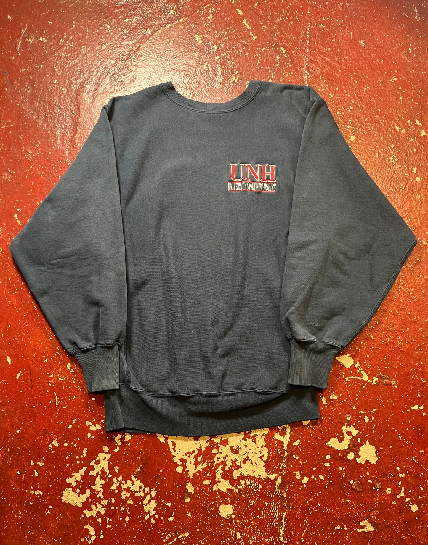 90s Champion Reverse Weave University Of New Hampshire Crewneck