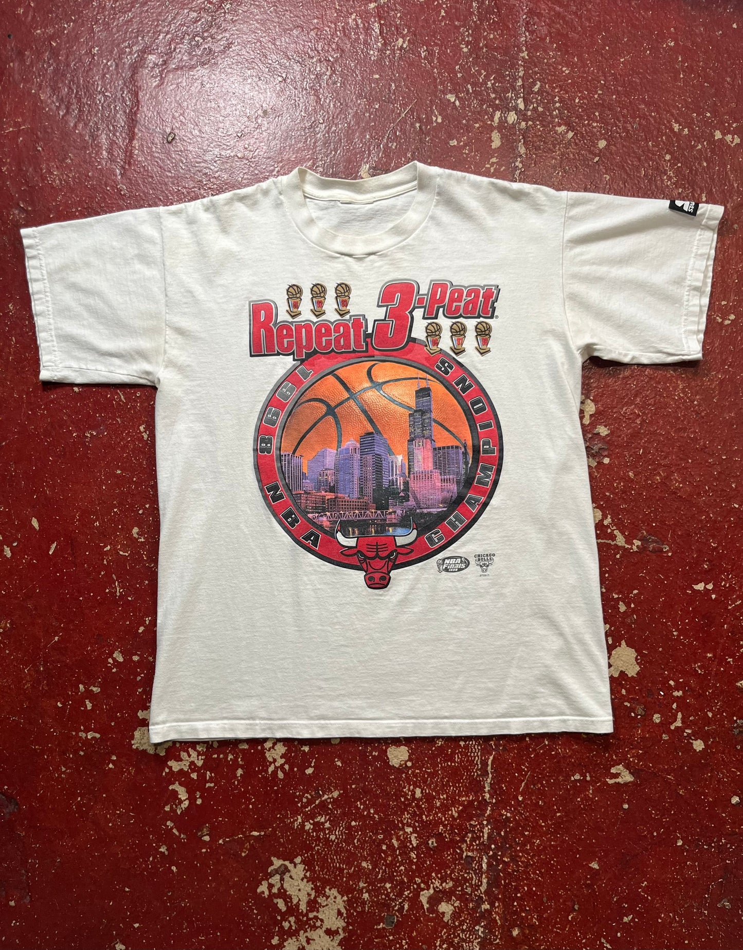 1998 Repeat 3 Peat Chicago Bulls Tee