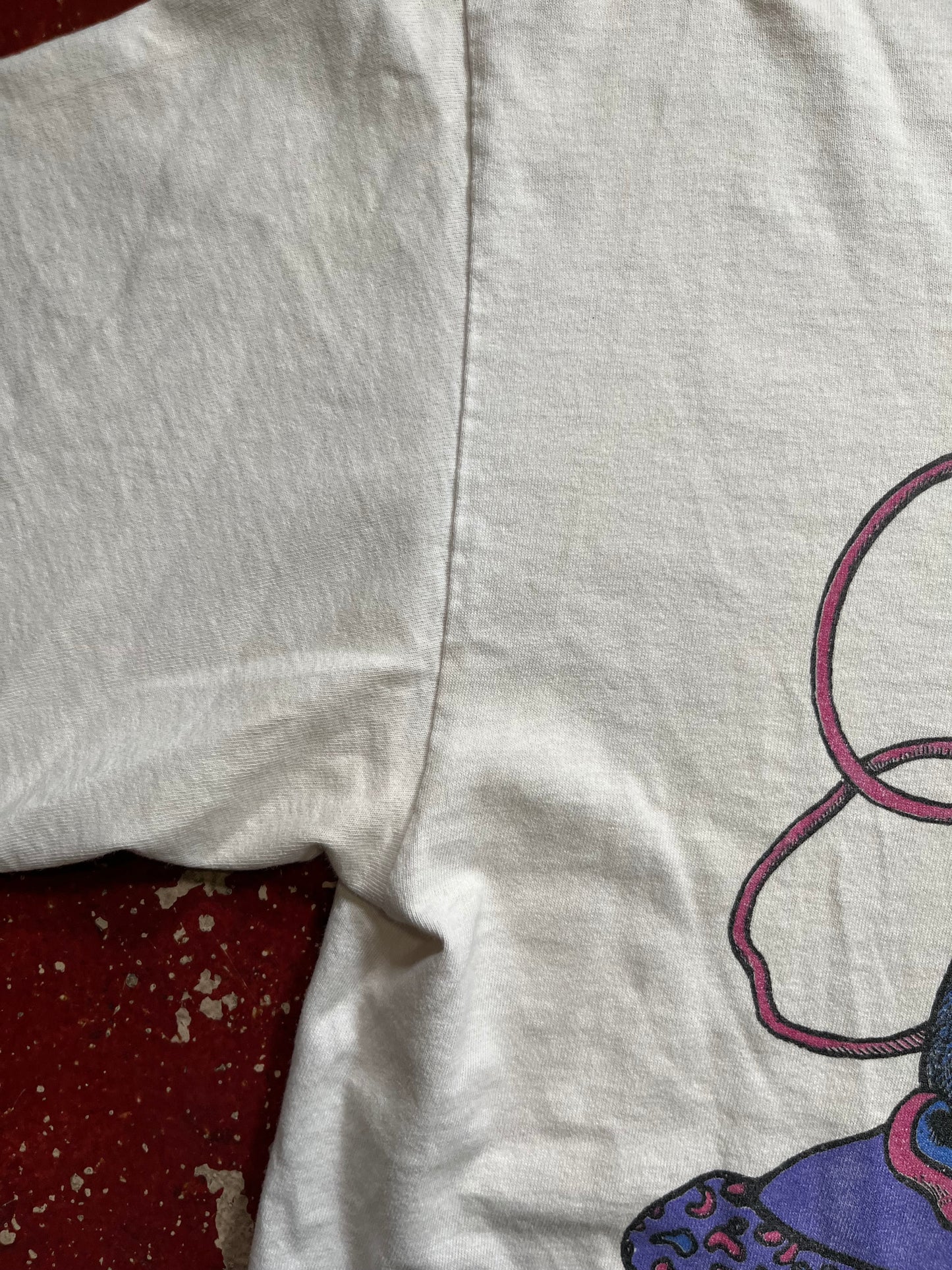 90s Alice In Wonderland “Caterpillar” Tee
