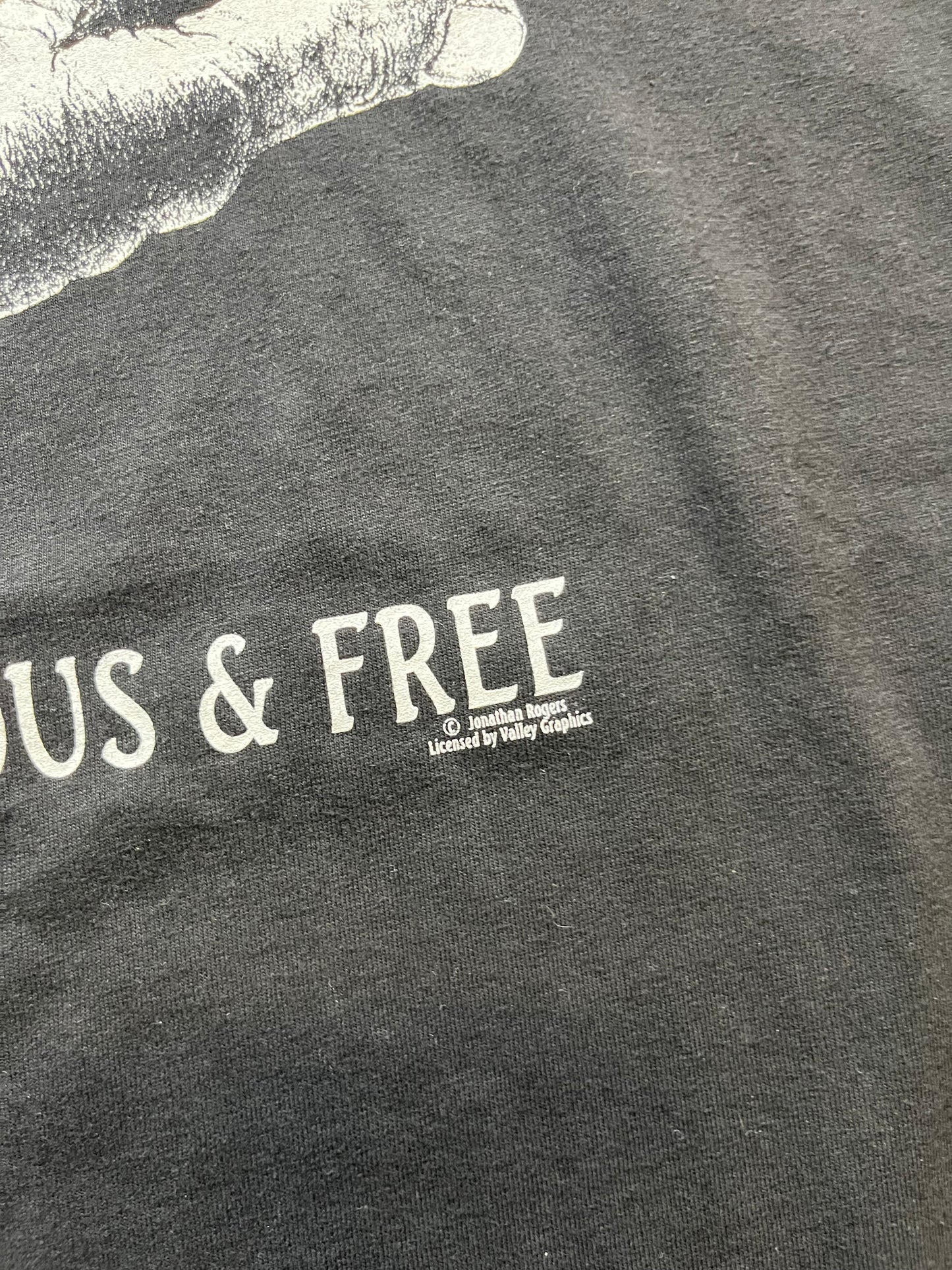 00s Jonathan Rogers “Happy Joyous & Free” Tee