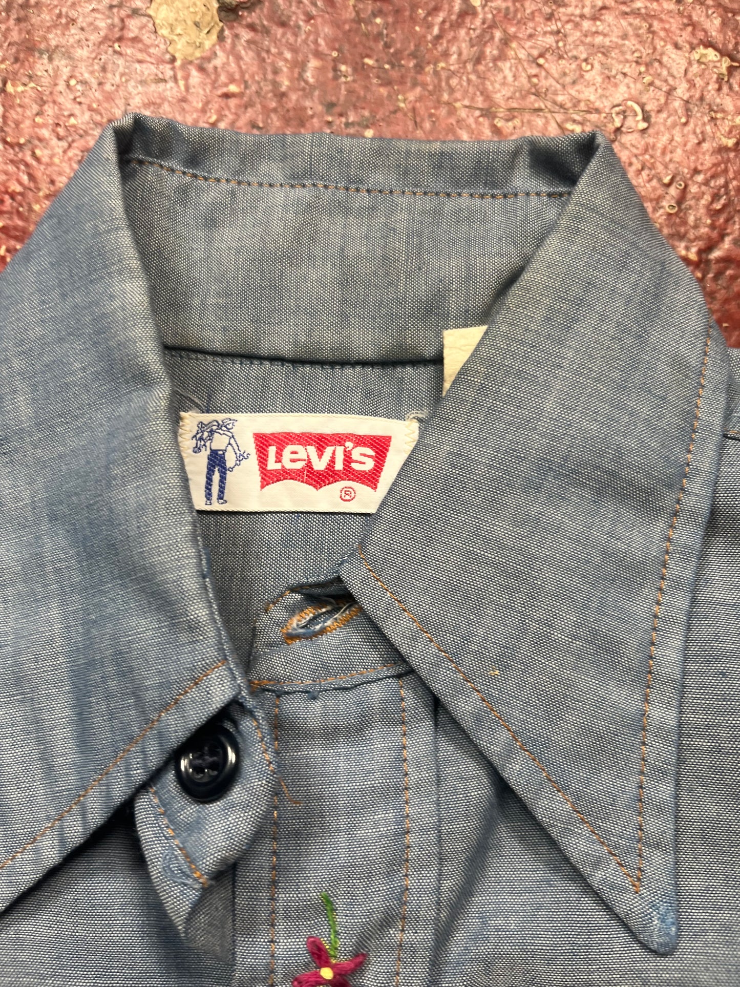 70s Levis Chambray Sunrise Long Sleeve Button Up Shirt