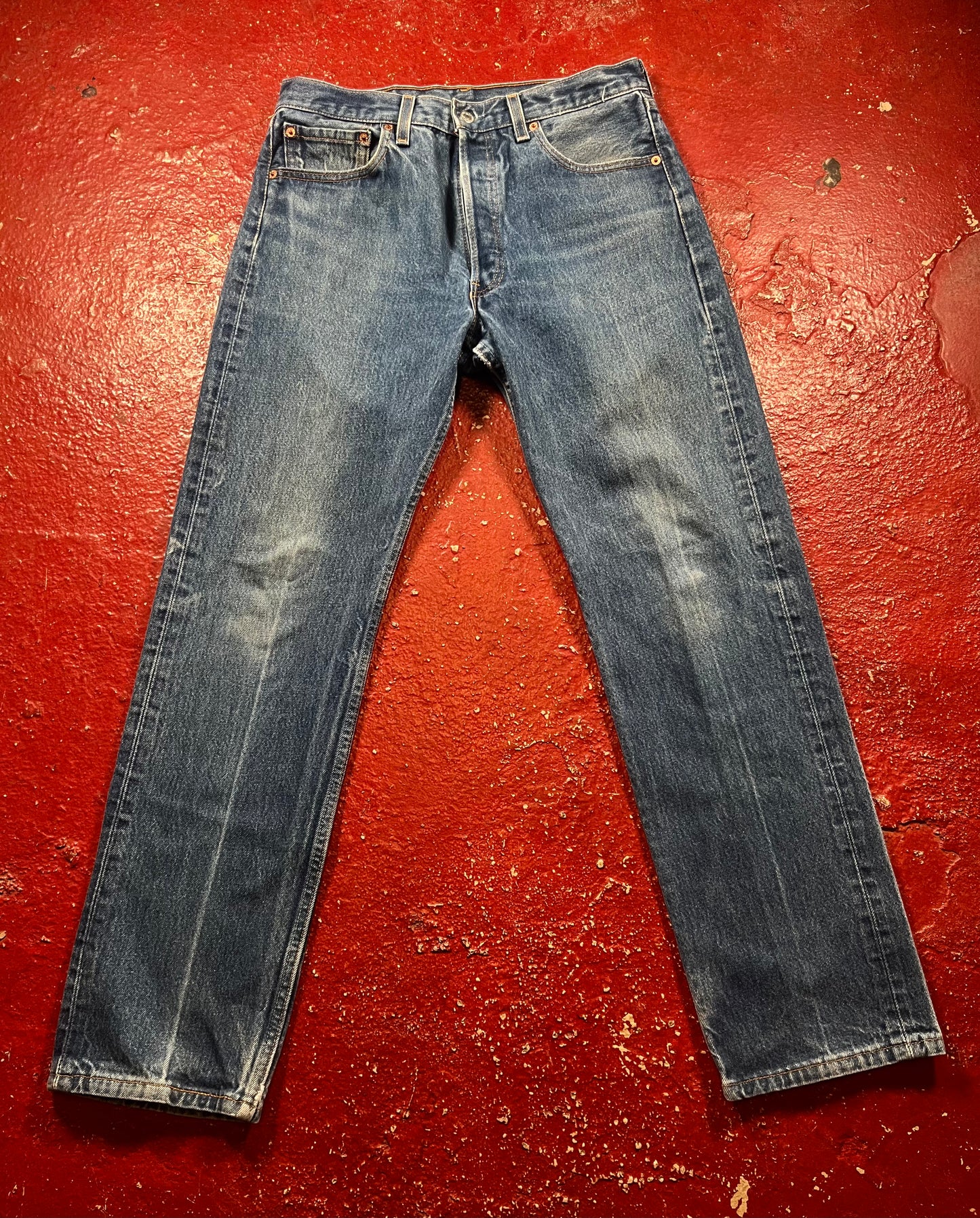 90s Levis 501s Jeans (32 Waist)