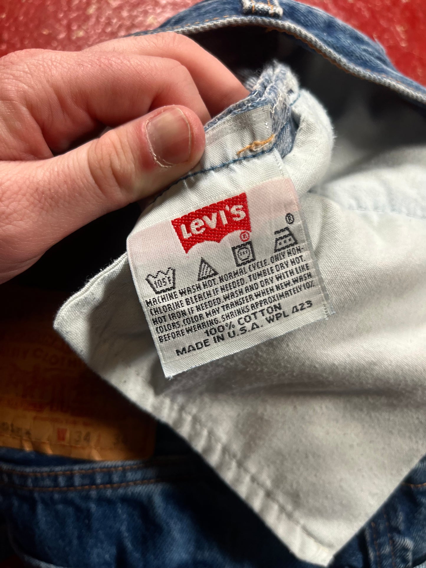 90s Levis 501s Jeans (32 Waist)